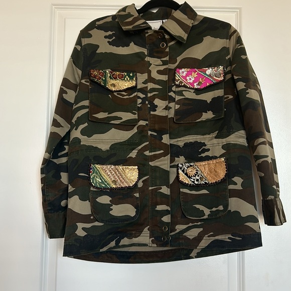 Beautiful stories camouflage jacket with unique pockets - Picture 8 of 9